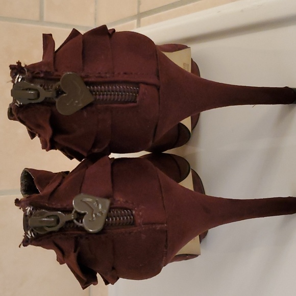 Shiekh Stiletto Heels - Picture 4 of 12